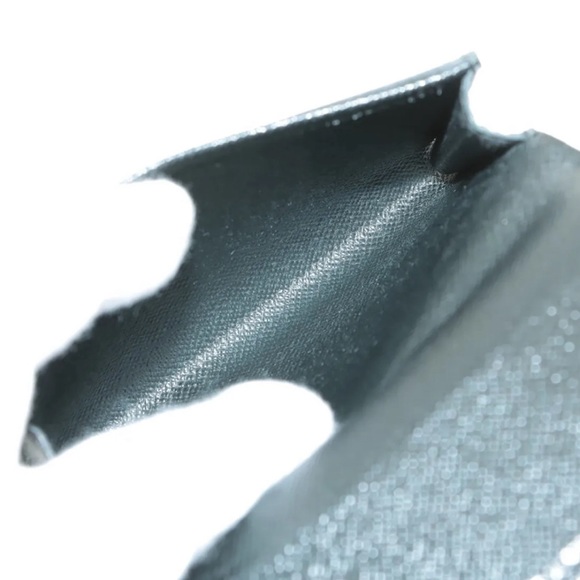 Louis Vuitton Taiga Annvelope Cult De Viste Card Case - M30922 - Picture 4 of 12